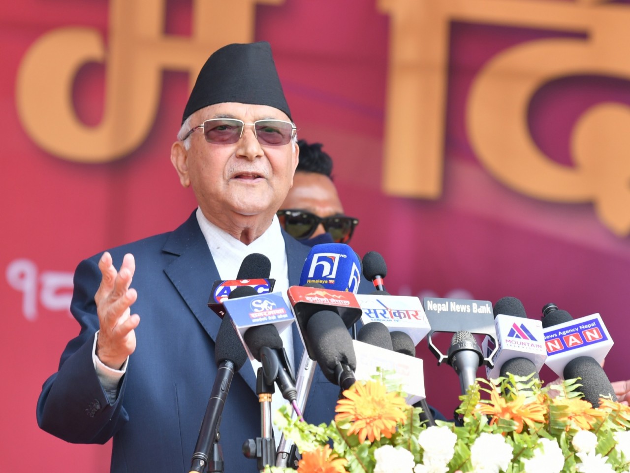 स्थानीय तहको निर्वाचनमा उम्मेदवारी दिएका अन्य दलको उम्मेदवारको चर्चा गर्न आवश्यक छैन : ओली